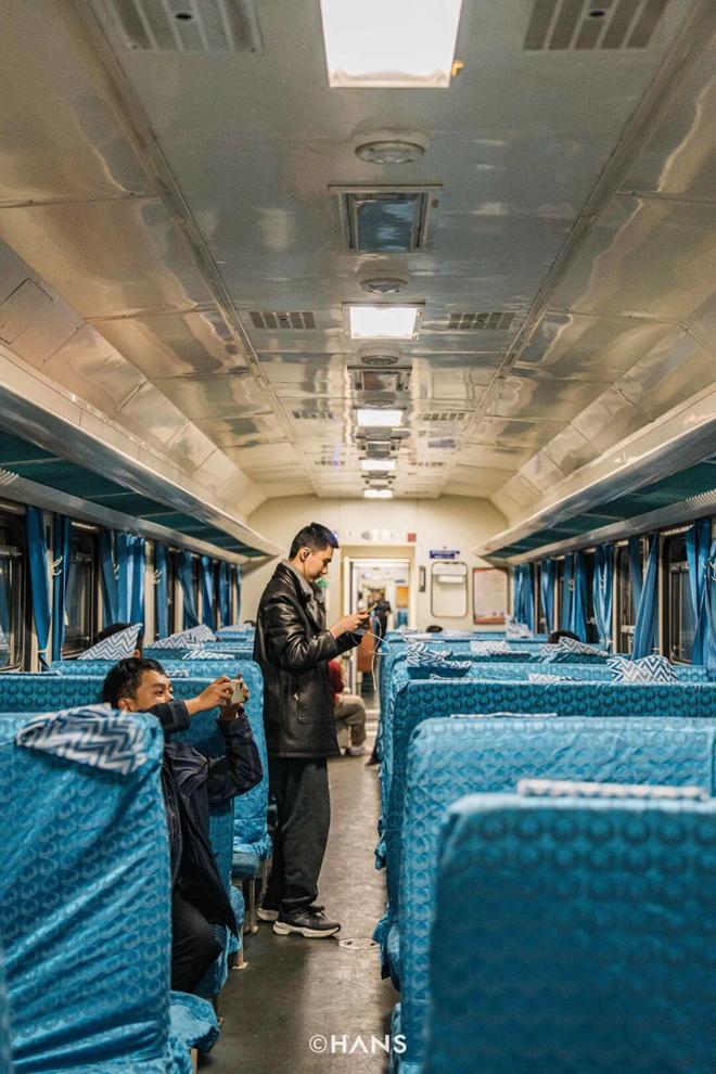 验！坐绿皮火车过武汉长江大桥AG真人游戏