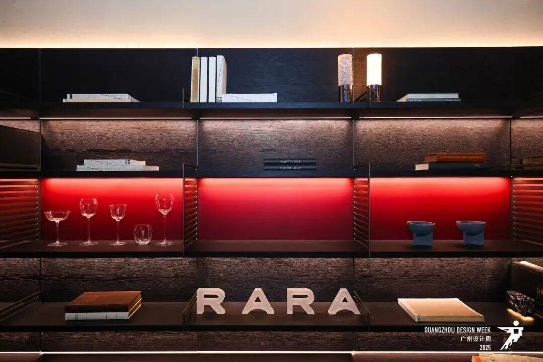 长队一边“老玩家”退场家居业在玩什么新游戏？AG真人2025广州设计周的冰与火：一边排(图11)